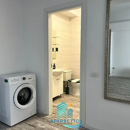 Aparbetto Sea View Mamaia Nord 아파트 *