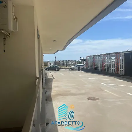 Apartmán Aparbetto Sea View Mamaia Nord *